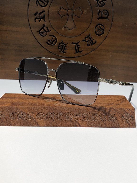 Exclusive customized models Heavy craftsmanship   Crocker heart is open again  The big square frame sunglasses boutique high end CH8078 SIZE62-15-148