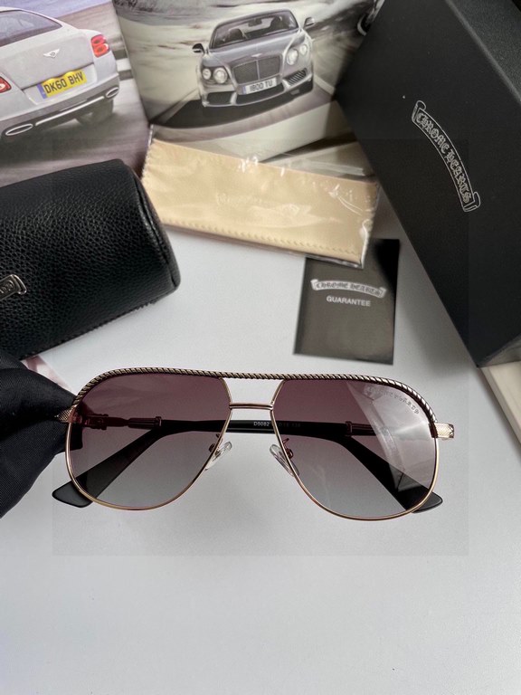 . New, brand Crocentric GUARANTEE original high quality men's polarized sunglasses   Material high-definition nylon lenses, brand design logo temples   Suitable for driving, travel   Getting in on the action is superb   