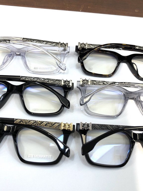 Titanium NEW～Box CHROME HEARTHand polished from top quality plate Titanium temples with three-dimensional pattern are stylish and fashionableCH8271 SIZE 54-20-152