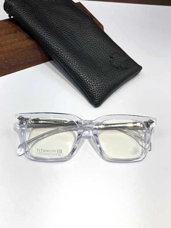 Titanium NEW～Box CHROME HEARTHand polished from top quality plate Titanium temples with three-dimensional pattern are stylish and fashionableCH8271 SIZE 54-20-152