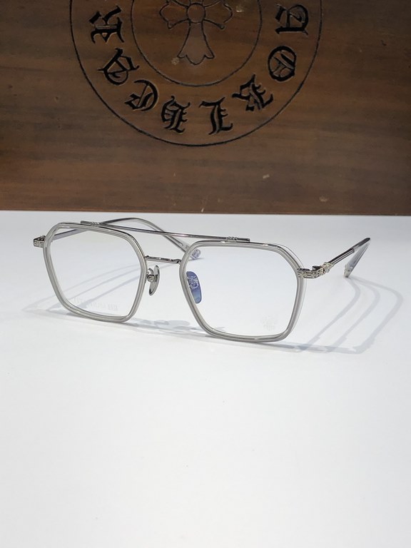 Vintage Crocker Heart CHROME HEART Double-beam large frame Line design is clean and sharpPure titanium  thin plate, ultra-lightweight and stress-free to wearCH8045 SIZE52-20-148