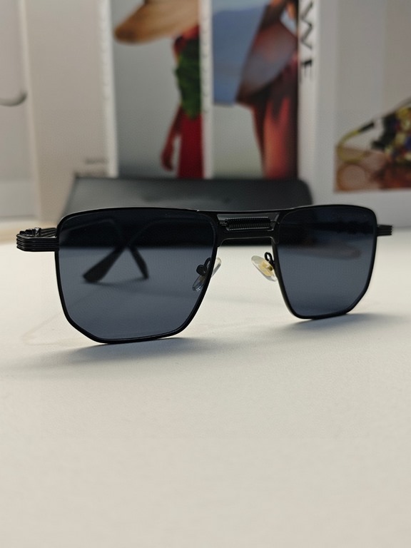 Chrome Hearts Crocus 2024 new ultra-small square retro small lens sunglasses mini small glasses men tide net red square frame sunglasses