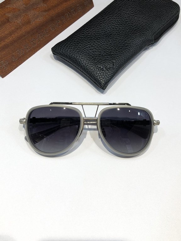 CHROME HEART - EYE SHADES - Designed with every detail in mind The classic toad shape makes these glasses even more wearable Heavy industrial biker leather jacket style High-end, functional sunglasses with blue-green col