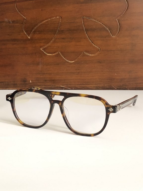 New CHROME HEART retro double beam large frame will be the old American classic punk elements into the details full of let you experience high-end qualityCH8167 SIZE 54-16-156