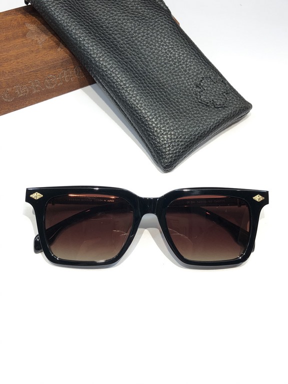 New sunglasses   large frame CHROME HEARTHand polished from top quality platesTitanium temples with three-dimensional pattern are stylish and fashionableCH8271 SIZE54-20-152