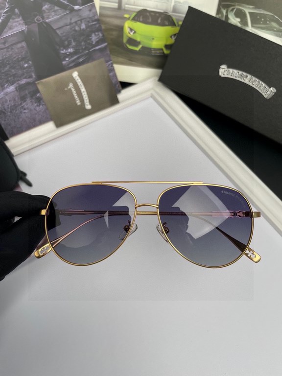 . Crocentric original quality men's polarized sunglasses   Material high definition polarized Polaroid lenses, metal alloy logo temples. Look at the details to know the master handmade design, exquisite workmanship, high