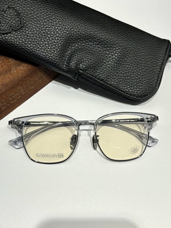 Half frame eyebrow frame Vintage CHROME HEARTWith pure titanium temples Harmonious and comfortable Imported plate color is super beautiful!CH8274 SIZE 52-17-149