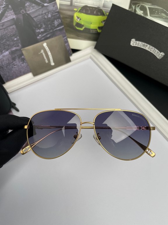 .   Brand crocus original quality men's polarized sunglasses   Material high-definition polarized Polaroid lenses, metal alloy logo temples. Look at the details to know the master handmade design, exquisite workmanship, 