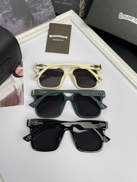 New. 2022Brand,   Crocentric men and women with the same original single polarized sunglasses   TR90 slice frames   Imported Polaroid high-definition polarized lenses. Large frame fashion sunglasses  , high-end leg desig