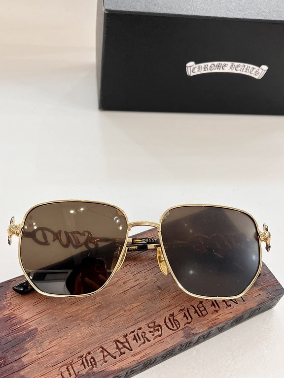 Croxin】Simple metal frame with logo carvingHundreds of square mirrorsFull of details WY2234 SIZE 57-17-145