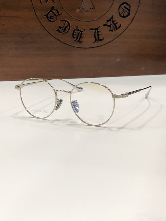 Vintage small round mirror Hundreds of super lightFine frame with golden edge titanium frame New CHROME HEARTCH8158 SIZE51-18-150