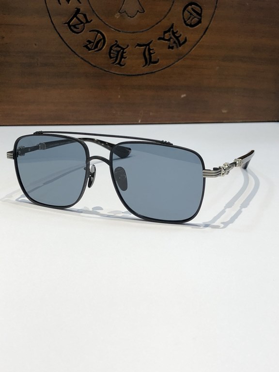 New sunglasses CHROME HEARTSuper good goods thick titanium plate  Simple luxury big brand style texture first-classCH8042 SIZE 57-17-150