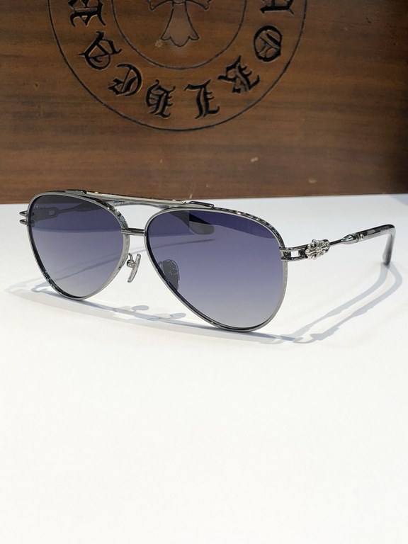 New titanium CHROME HEART classic toadstool sunglasses fine sunglasses   calm atmosphere show unique taste CH8186SIZE62-17-148