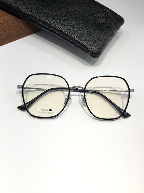 New Titanium   exquisite large frame CHROME HEARTUltra-light and comfortable seriesCH5524 SIZE 53-18-148