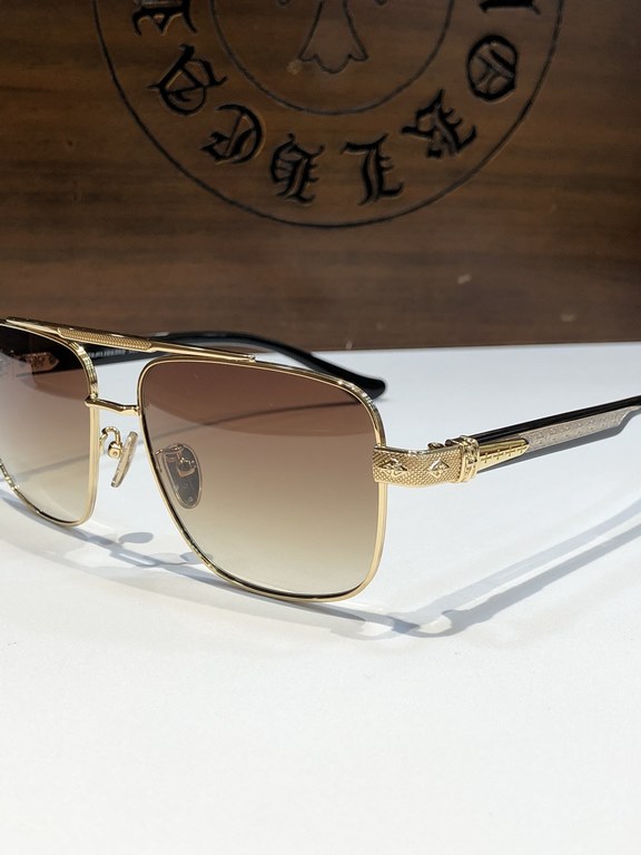 New sunglasses CHROME HEARTFashionable square frame, simple and atmospheric upscaleCH8180 SIZE58-16-154