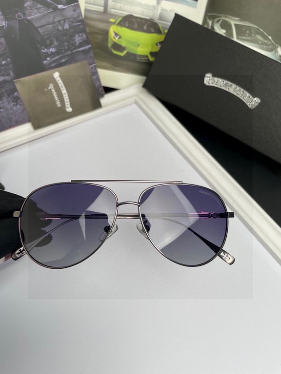 . Crocentric original quality men's polarized sunglasses   Material high definition polarized Polaroid lenses, metal alloy logo temples. Look at the details to know the master handmade design, exquisite workmanship, high