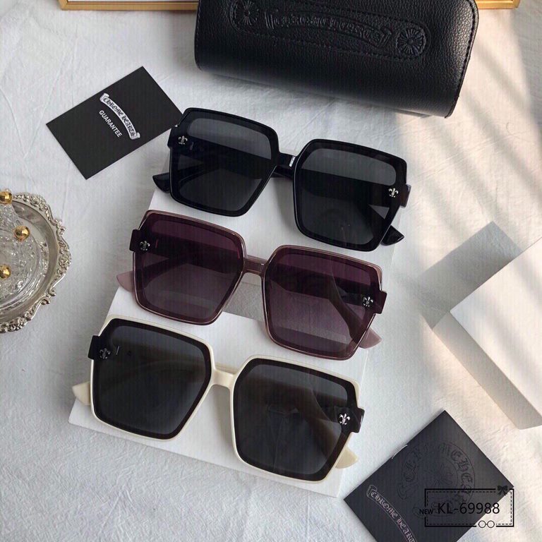 . [Chrome heart - Crow Heart] . [Polaroid Resin Polarized Lenses] . [TR Frames-Lightweight and comfortable to wear]  . . [size 64-12-150,]. . [Original sealed packaging   new sunglasses to reduce the burden of glare, blo