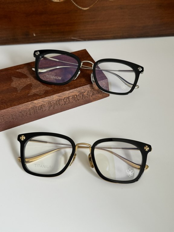 CHROME HEART pure titanium frameSimple cross flower and sword decoration, the whole eyeglasses have a very three-dimensional feelingGIZZNME SIZE52-22-148