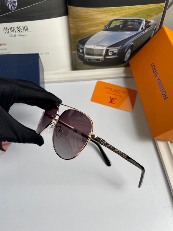 . New   Brand crocus original quality men's polarized sunglasses   Material high-definition polarized Polaroid lenses, metal alloy logo temples. Look at the details to know the master handmade design, exquisite workmansh