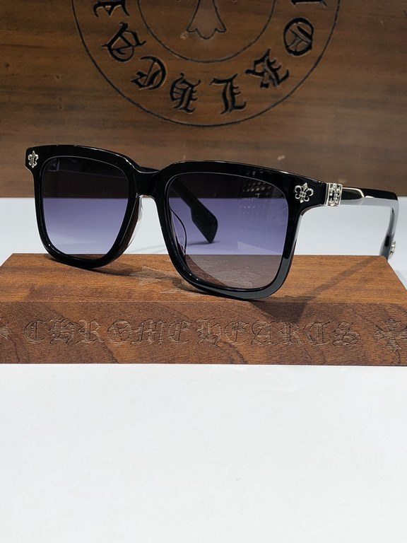 New sunglasses debut thick material handmade plate CHROME HEARTScout flower inlaid carved three-dimensional LOGO High-end perfectionCH8245 SIZE 56-18-154