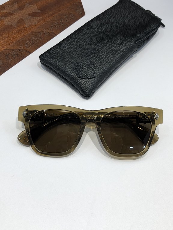 CHROME HEART HD SunglassesMade of specific thick material Scout flower inlay Embossed three-dimensional logoHigh-end perfection CH8249 SIZE 54-19-152