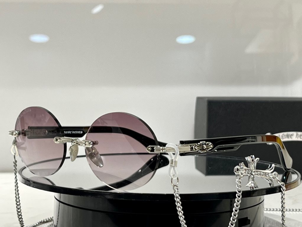 HIGHER VERSION DETAILS  ChromeHearts ChromeHeartsDEEPIII round size57-20-146 Chain is sold separately.