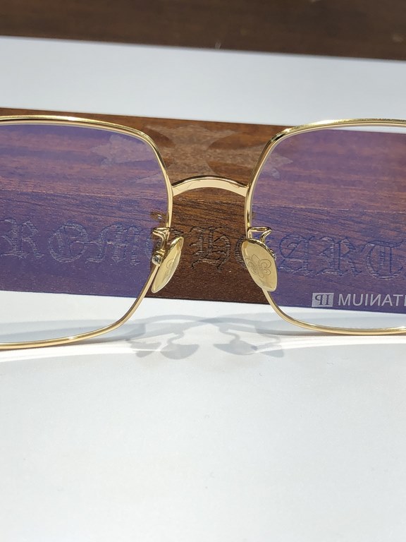 CHROME HEART   Titanium!Large frame with gold wire frame Ultra lightweight pure titanium!CH8244 SIZE 56-17-145