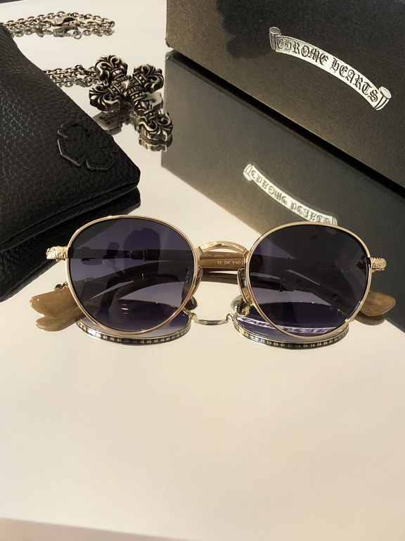 New sunglasses Heavy duty model   Handmade titanium frame  CHROME HEART  new modelsEvery detail reveals exquisite craftsmanship top qualityThe original can not miss the single CH8073SIZE51-20-148