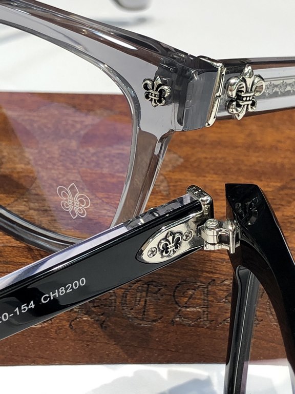 Kroxin New Japanese StyleThick cut plate frame with rounded and smooth linesThicker design makes the whole frame more three-dimensional and texture.CH8200 SIZE53-20-154