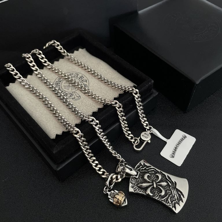 [Counter Quality] Chrome Hearts Croheart Classic Scout Flower Onyx Double Pendant Side Necklace Bump shape different floral design style presents distinctive Cross Scout Flower is the symbol of Croheart, so it is more en