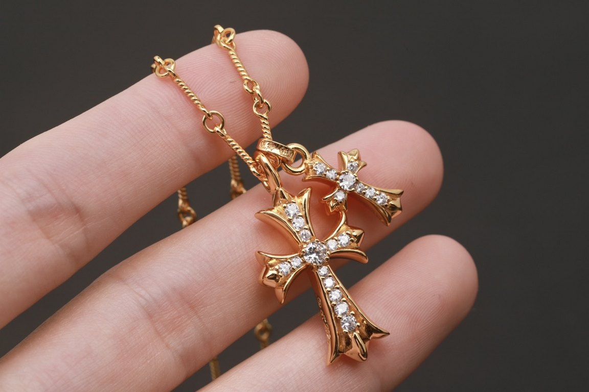 Crocentric 22k Gold Plated Double Cross NecklaceThe material 925 is vacuum plated to preserve the color for a long time Version of the counter 22k counterpart.The lettering and inlay method is the same. The difference be