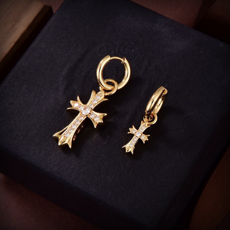 Krohheart cross earrings   Krohheart this brand is not very familiar, but this brand in the United States is exceptionally hot   China's many rich second-generation is also a brand follower   The brand was initially silv