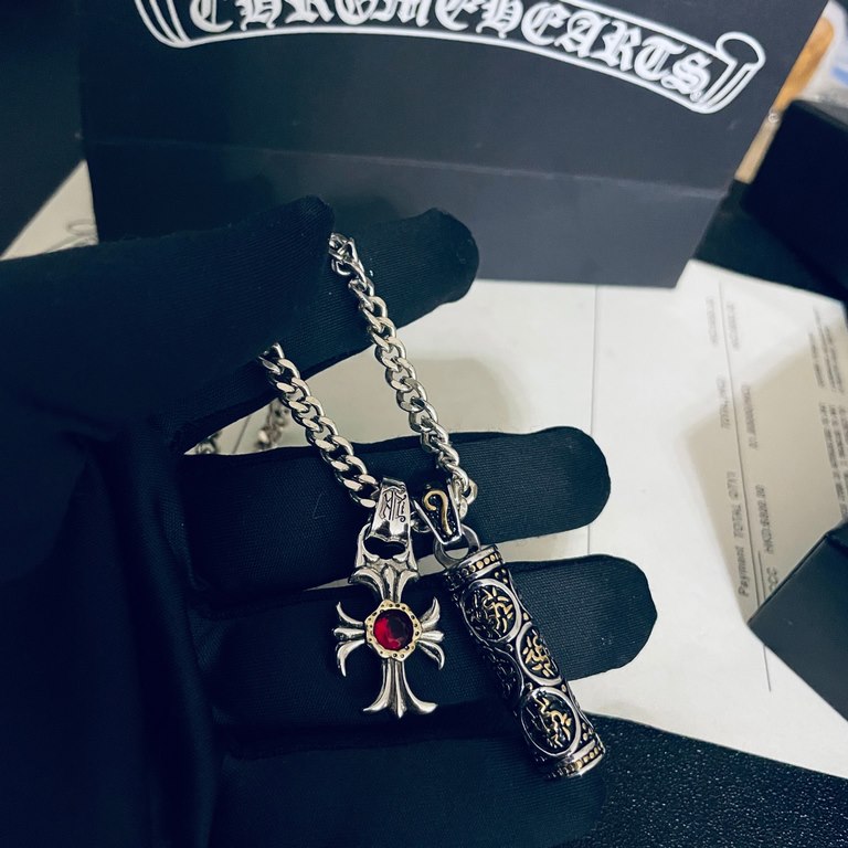 [Counter Quality] Chrome Hearts Croheart Classic Cross  Six Words of Truth Bullet Double Pendant Flat Necklace Bump shaped different pattern design style to present a distinctive cross The Scout Flower is the symbol of C