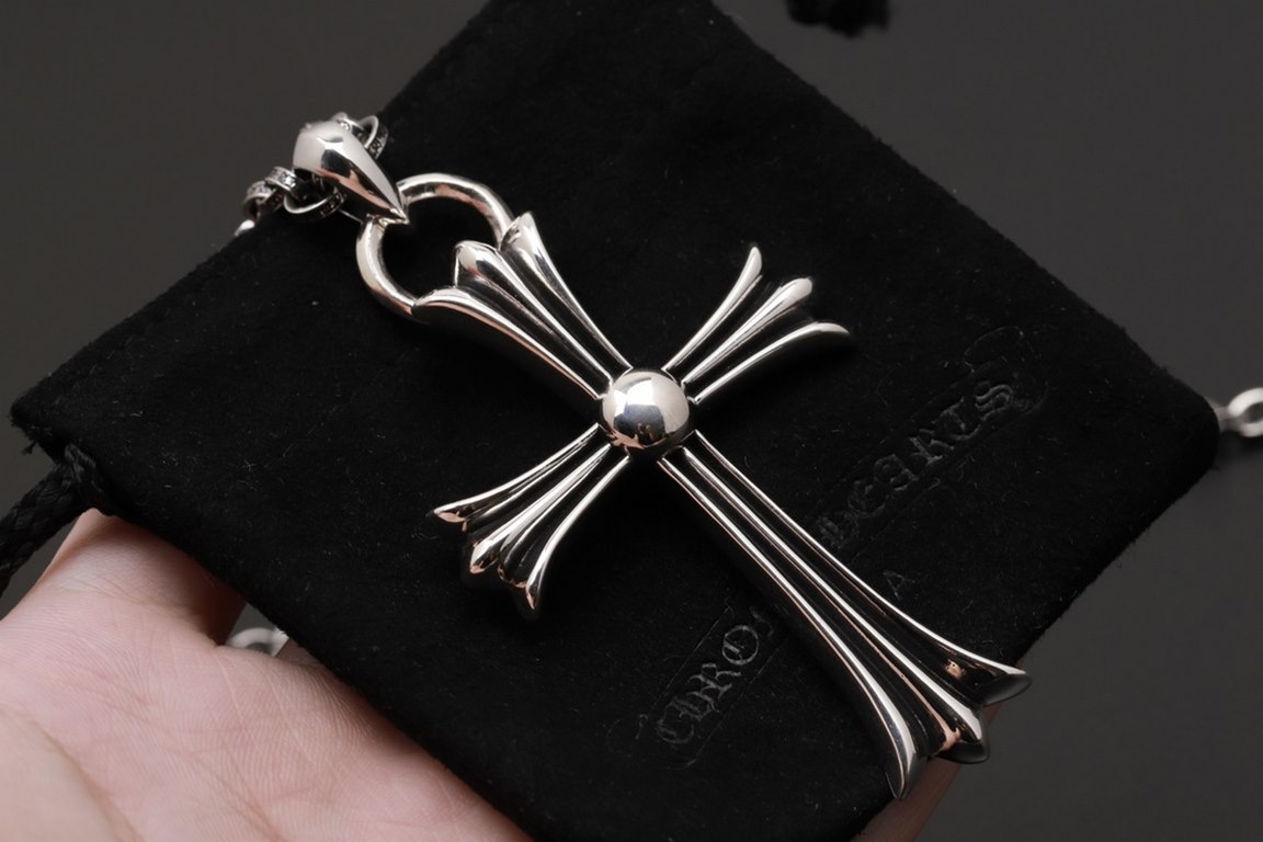 Counter new Chrome Hearts   Chrome Hearts Retro Classic Cross Pendant Classic Necklace Original craftsmanship Seiko quality Pure handmade ～ genuine open mold   Trendy fashion must Men and women can wear Couples models wi