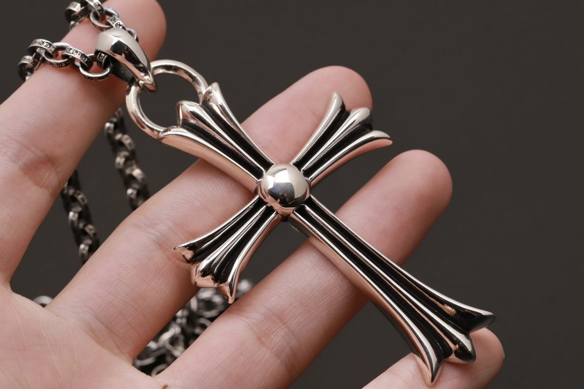 Counter new Chrome Hearts   Chrome Hearts Retro Classic Cross Pendant Classic Necklace Original craftsmanship Seiko quality Pure handmade ～ genuine open mold   Trendy fashion must Men and women can wear Couples models wi