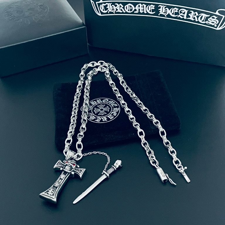 New counter new Chrome Hearts   Crow heart vintage skull sword pendant letters necklace original craftsmanship crafted quality pure handmade ～ genuine open mold   trend fashion must men and women can wear couples models 