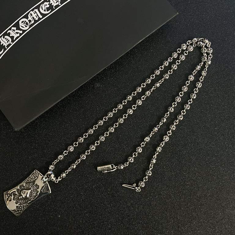 [Counter Quality] Chrome Hearts Croheart Classic Peach Heart A Tag Pendant Scout Flower Necklace Bump shape different floral design style presents distinctive Cross Scout Flower is Croheart's logo so more durable and dur