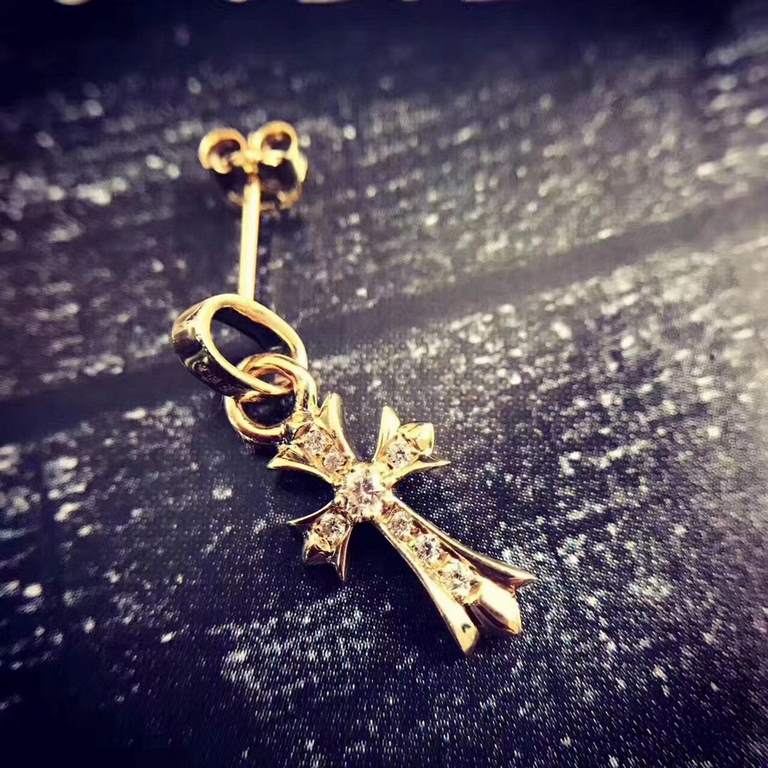 Crocenter Fire Classic Cross   earrings with counter original 18K real gold and real diamonds shipment 11 appearance using 925 sterling silver inlaid with simulation diamonds perfect rendition of the brother of the same 