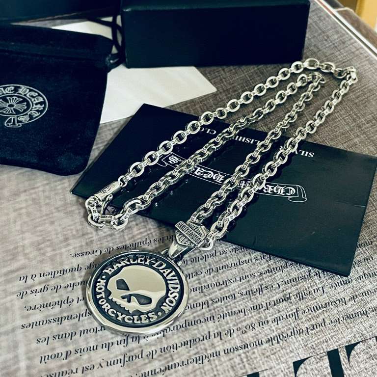 Chrome Hearts   Chrome Hearts Harley Skull Pendant Necklace Alphabet Necklace Pure handmade Imported production process Precision crafted ～authentic open mold   Trendy and fashionable must-have Men and women can wear Cou