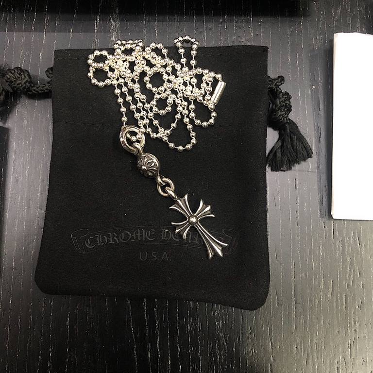 MZ produced genuine open edition!The actual Crocus Classic Crucifix Necklace is actually a great way to get the most out of your personalized necklaces.As shown in the picture, the full set of counter packaging standard 