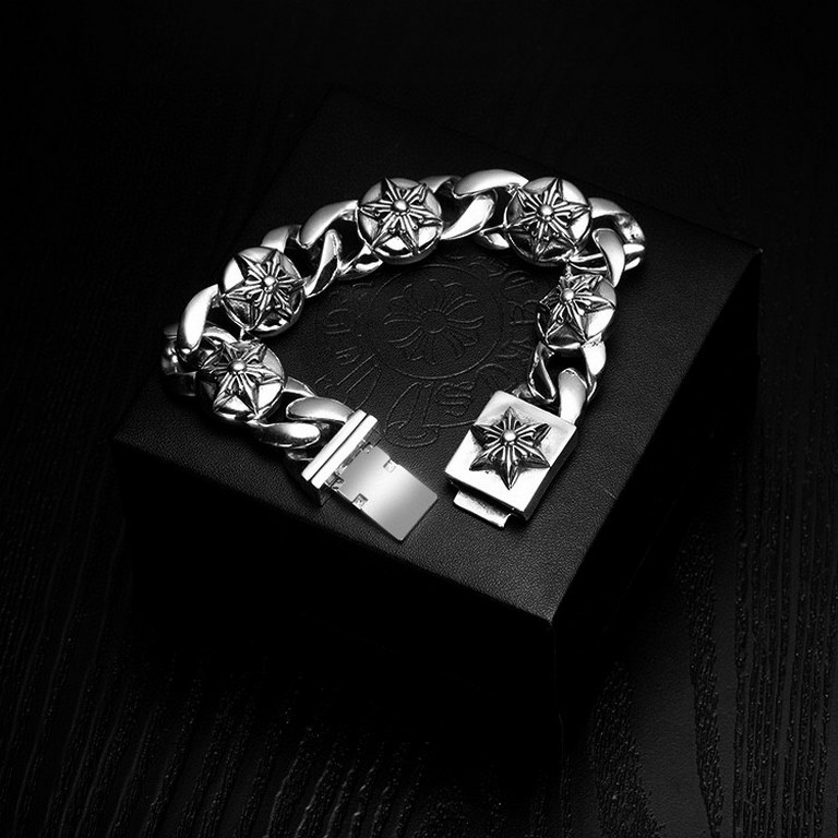 [New Arrival]               Heart of Krohn Hexagram Bracelet is very outstanding on the hand Details consistent zp old treatment is very good Different from the market ordinary version Exclusive first version version per