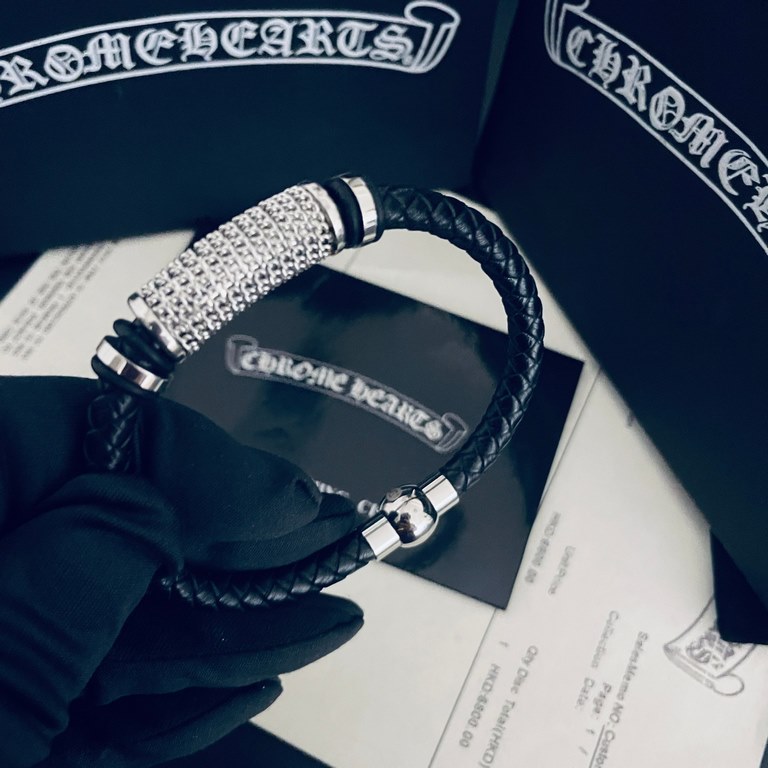 [Counter Quality] Chrome Hearts Croheart Classic Vintage Leather Cord Bracelet Bump shape different floral design style presents distinctive Cross Scout Flower is the logo of Croheart so more durable Authentic beat up ve