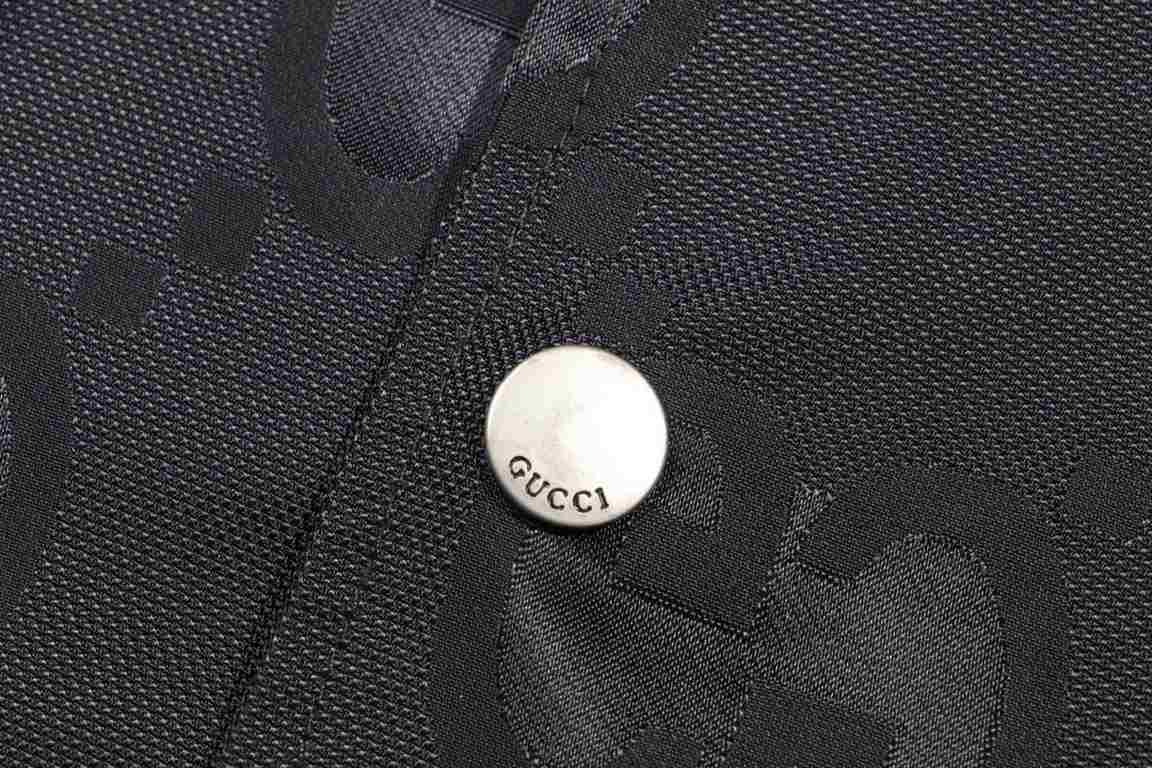 P320, Gucci       GC Double G Large Jacquard Lapel Canvas Jacket JacketLight luxury Men and women daily commuting wear must-have items Correct version of the casual comparison [wit]This is the perfect jacket for this sea