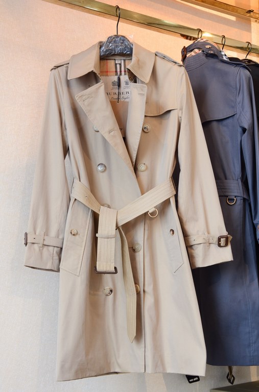 P840  Kensington Fit-Heritage Trench Mid-Length Trench CoatBUR ace pointed goods, the treasure of the town store] can be inherited for several generations of the classic trench coat, the top of the original original fabr