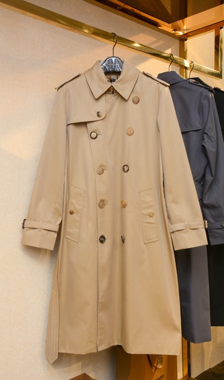 880  Men's Kensington Fit-Heritage Trench Honey Long Trench CoatBUR ace pointed goods, the treasure of the town store] can inherit several generations of classic trench coat, the top of the original original fabrics, the