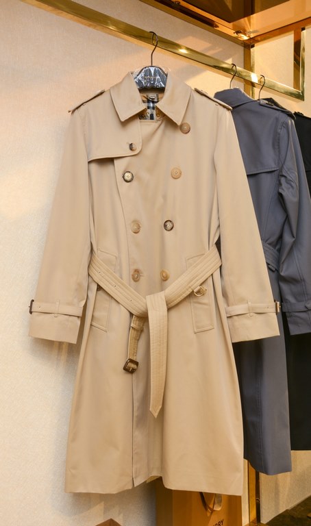 880  Men's Kensington Fit-Heritage Trench Honey Long Trench CoatBUR ace pointed goods, the treasure of the town store] can inherit several generations of classic trench coat, the top of the original original fabrics, the