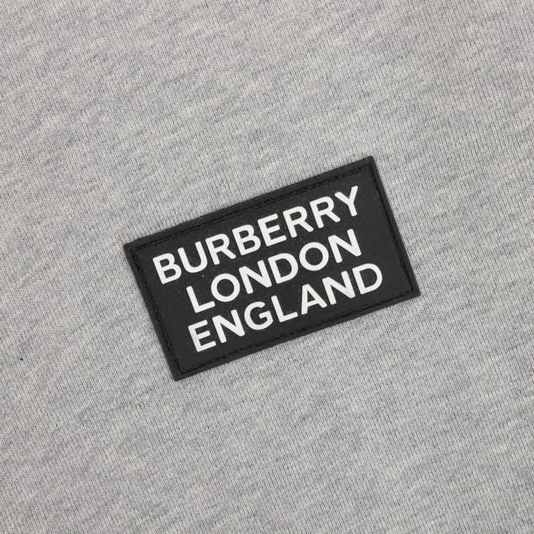 Next day shipping  370 (support put in store)BurberryBurberry Chest Logo Plaid Hooded Zip Hooded SweatshirtOriginally developed in 380gbbr exclusive custom terry sweatshirt fabric. With a contrasting facecloth plaid hood