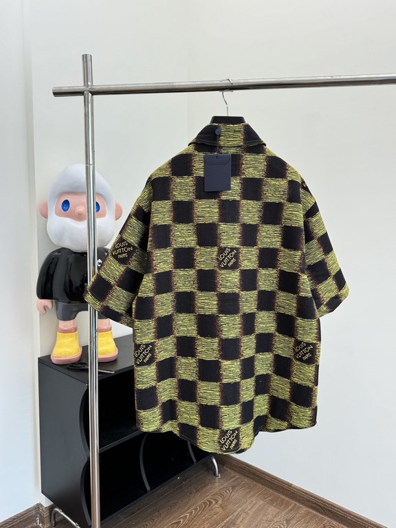 3401VLouis 24SS spring and summer new Wang Jiaer same color woven jacquard checkered denim jacket jacketSize SMLXLThe only correct version of the only one correct fabric 3000 meters order quantity The whole body to take 