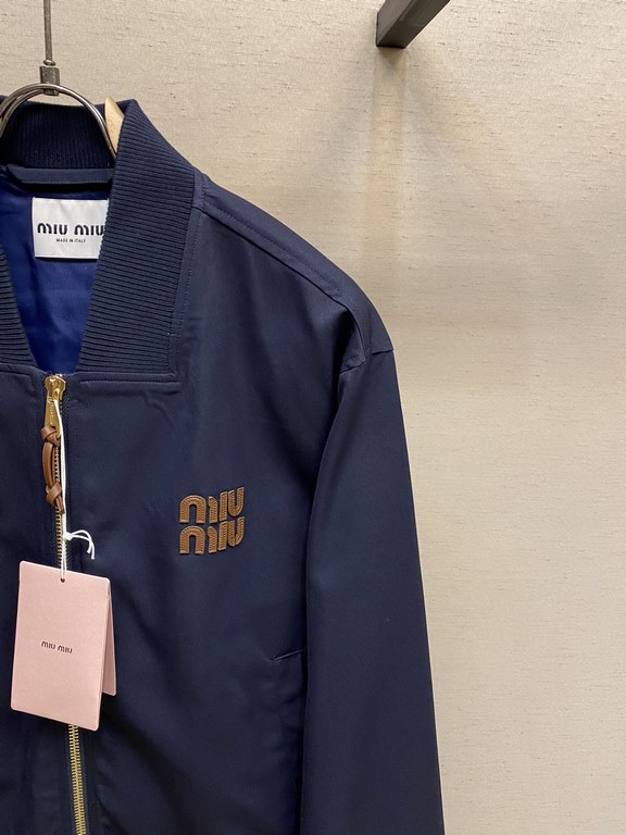 P480  Miumiu[Replica] Miu Miu Logo letters patch leather zipper loose aviator jacket jacket really know too much about fashion #boys camp #miumiu boys #commuting most versatile  WASHING METHOD Wrap the laundry bag on the