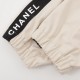 Next day shipping  430 (support put store)CHANEL  Chanel embroidered slogan vintage zipper windbreaker jacketRecommended for fall and winter, refreshing and clean vintage style zipper jacket, this small fresh hooded jack